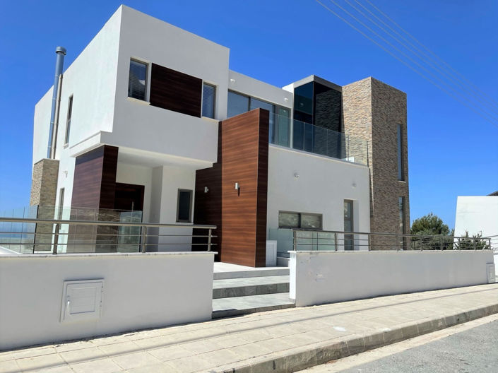 Image No.3-5 Bed Villa for sale