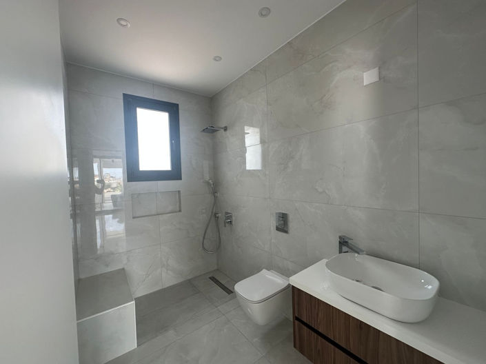 Image No.13-4 Bed Villa for sale