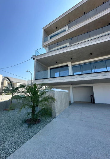 Image No.32-2 Bed Apartment for sale