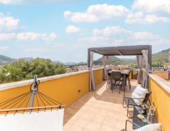 4-Roof-terrace-with-port-view