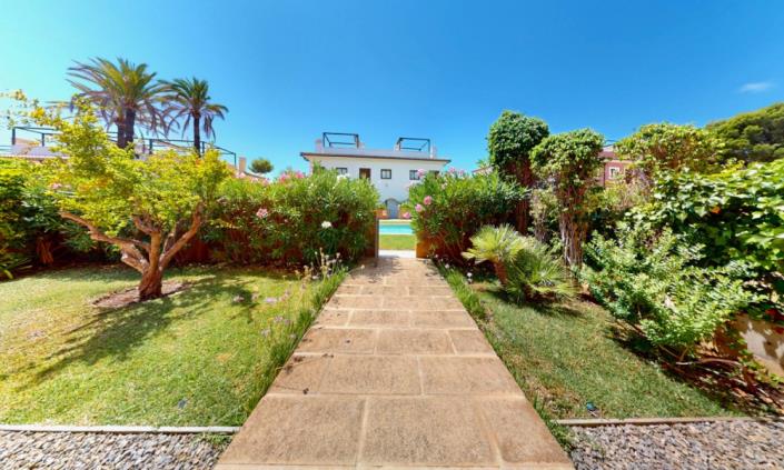 Image No.16-3 Bed Semi-Detached for sale