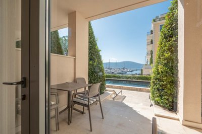 10-tivat-porto-montenegro-one-bedroom-apartme