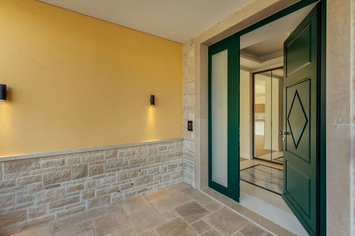 Image No.5-3 Bed Villa for sale