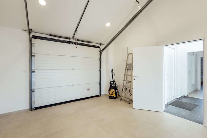 Image No.18-4 Bed Villa for sale