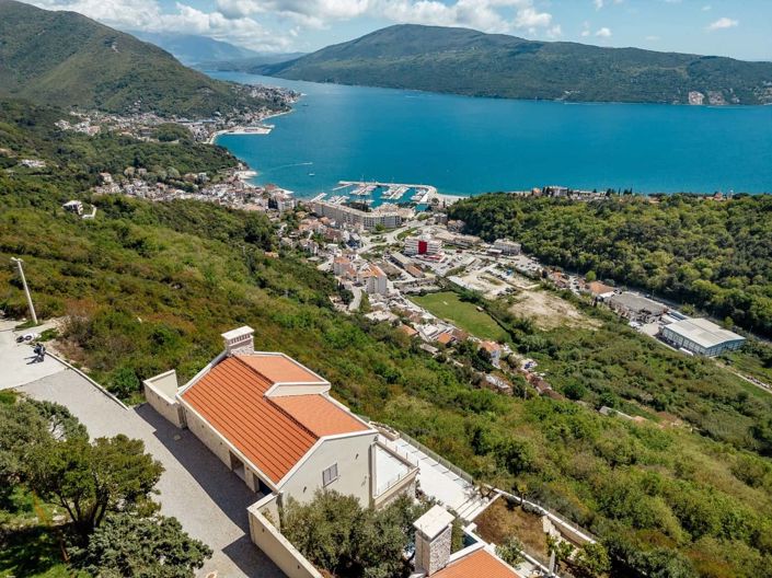 Image No.4-4 Bed Villa for sale