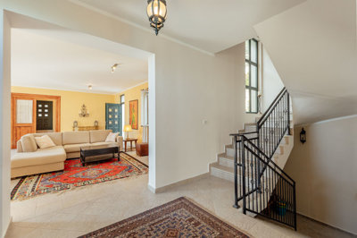 9-tivat-lepetane-authentic-stone-villa-on-the