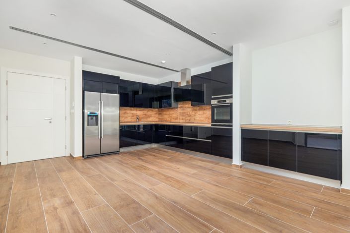 Image No.15-4 Bed Villa for sale