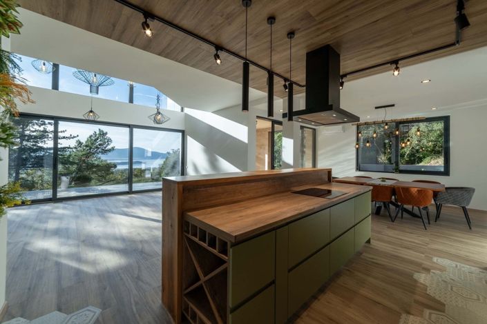 Image No.10-3 Bed Villa for sale