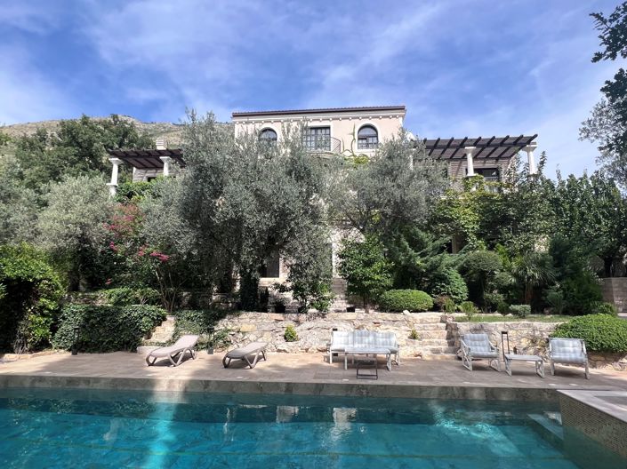 Image No.3-5 Bed Villa for sale