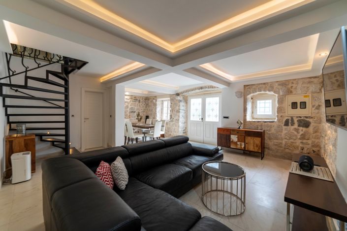 Image No.7-4 Bed House for sale