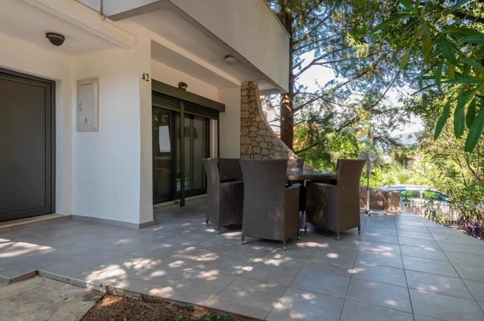 Image No.14-3 Bed House for sale