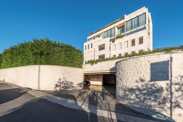 Image No.19-2 Bed Apartment for sale