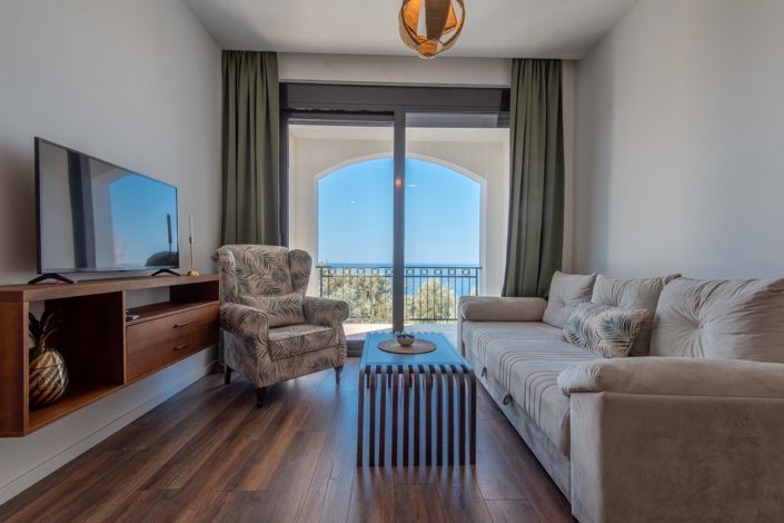 Image No.10-1 Bed Apartment for sale