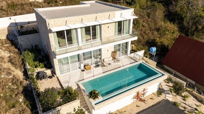 Image No.3-4 Bed Villa for sale