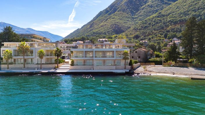 Image No.2-4 Bed Villa for sale