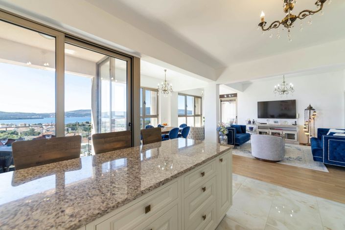 Image No.10-3 Bed Apartment for sale