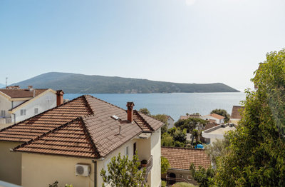 12-herceg-novi-savina-modernly-furnished-two-