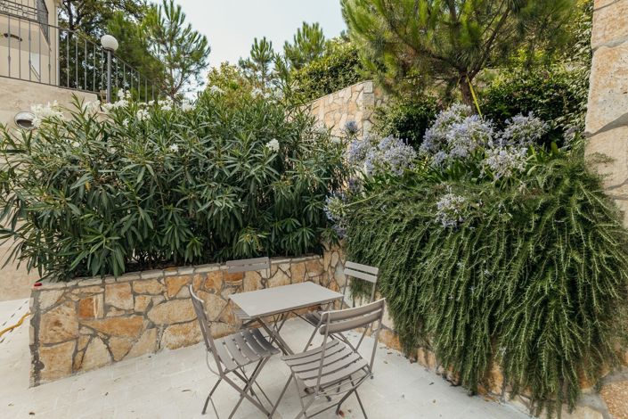 Image No.25-2 Bed Apartment for sale