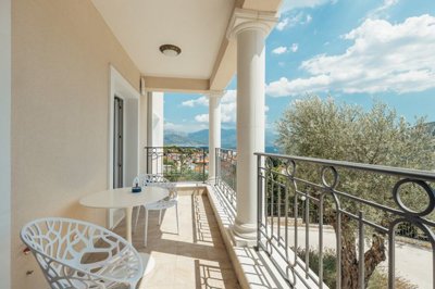 6-herceg-novi-djenovici-apartments-in-a-luxur
