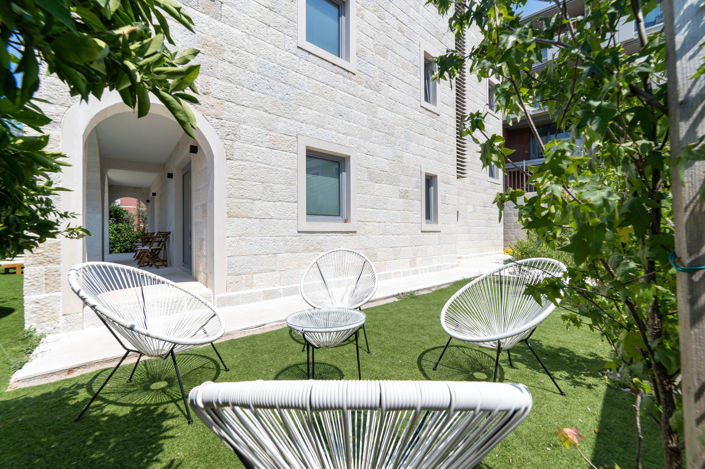 Image No.11-10 Bed Hotel for sale