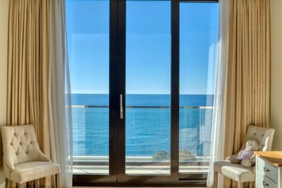 15-two-bedroom-apartment-in-a-complex-with-pr