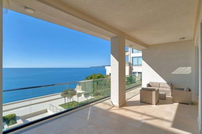 3-two-bedroom-apartment-in-a-complex-with-pri