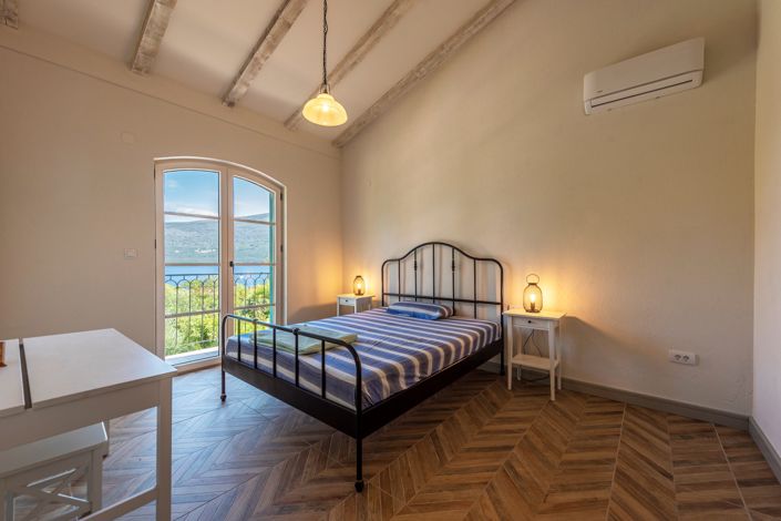 Image No.20-4 Bed Villa for sale