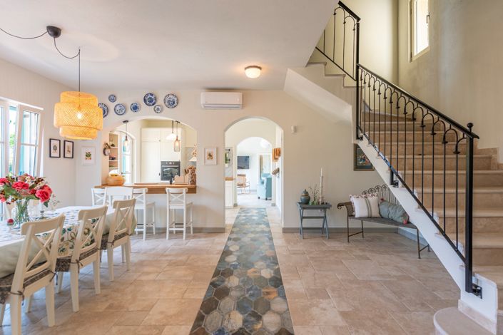 Image No.8-4 Bed Villa for sale