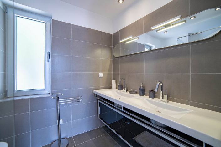 Image No.19-4 Bed Villa for sale