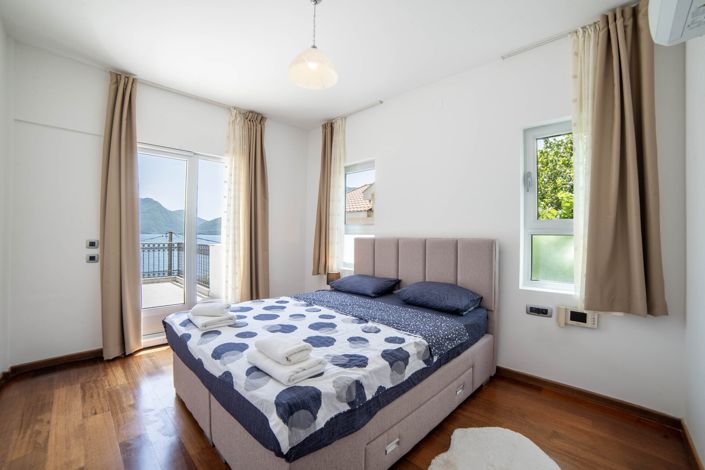 Image No.25-4 Bed Villa for sale