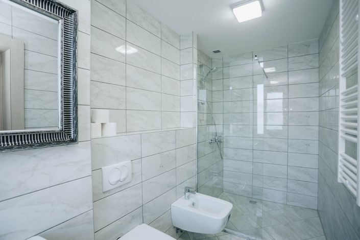 Image No.19-4 Bed House for sale