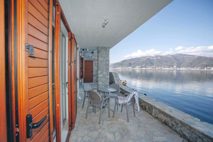 Image No.22-4 Bed House for sale