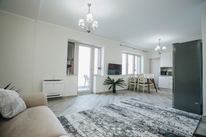 Image No.7-4 Bed House for sale