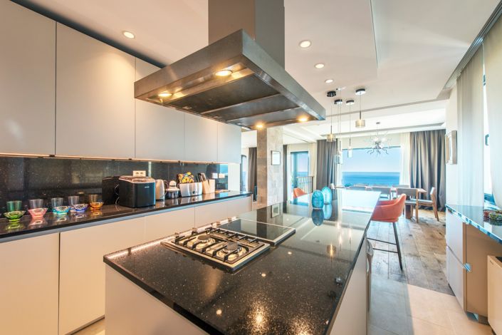 Image No.15-6 Bed Villa for sale