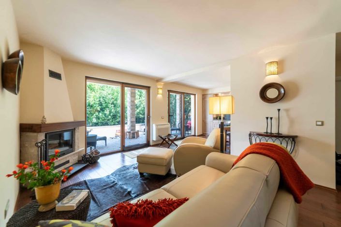 Image No.8-1 Bed House for sale