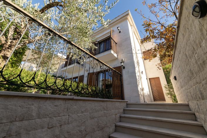 Image No.4-3 Bed Villa for sale