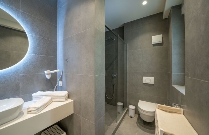 Image No.18-3 Bed House for sale