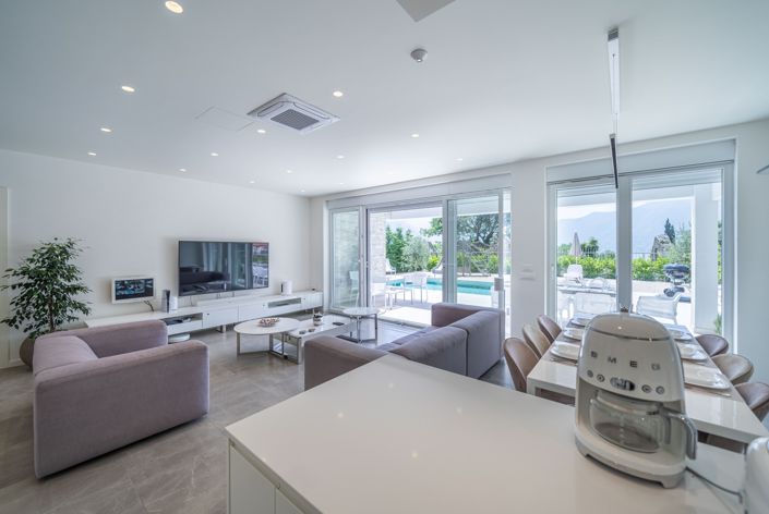 Image No.7-3 Bed House for sale