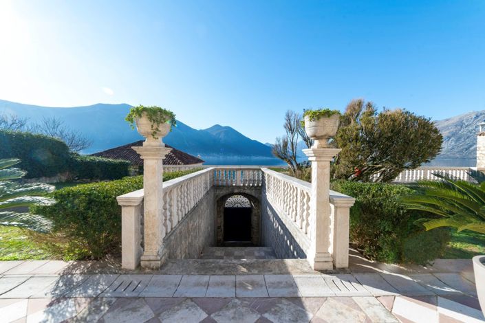 Image No.19-7 Bed Villa for sale