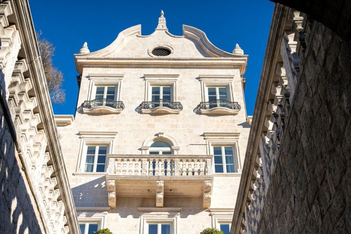 Image No.22-7 Bed Villa for sale