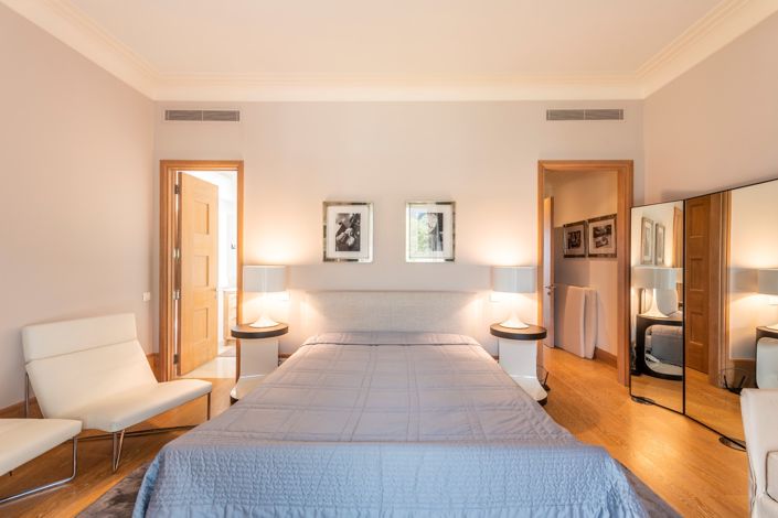 Image No.23-4 Bed Apartment for sale