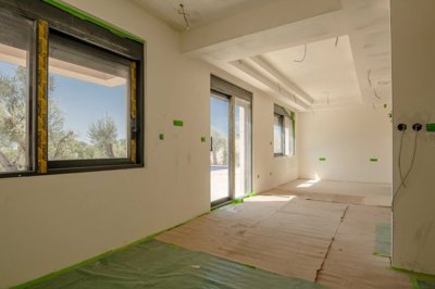 8-new-townhouses-with-pools-in-rezevici