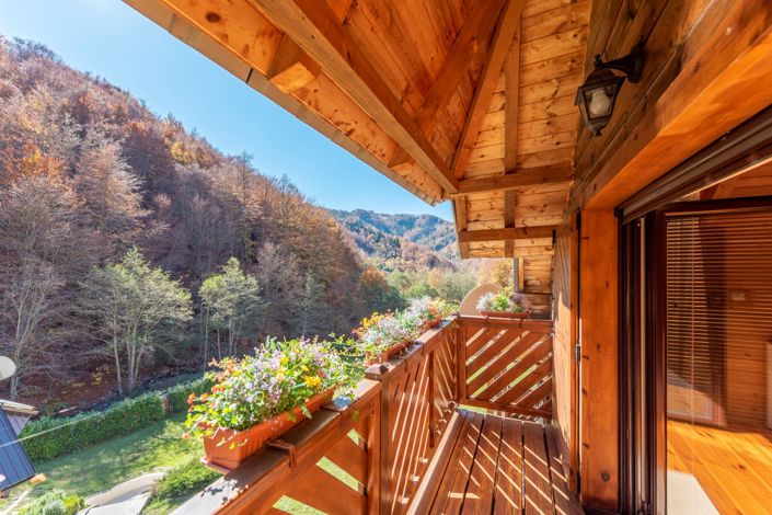 Image No.28-8 Bed House for sale