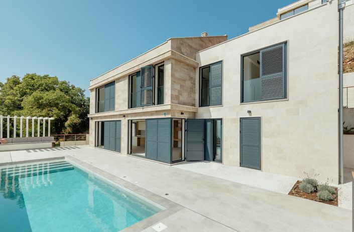 Image No.1-5 Bed Villa for sale