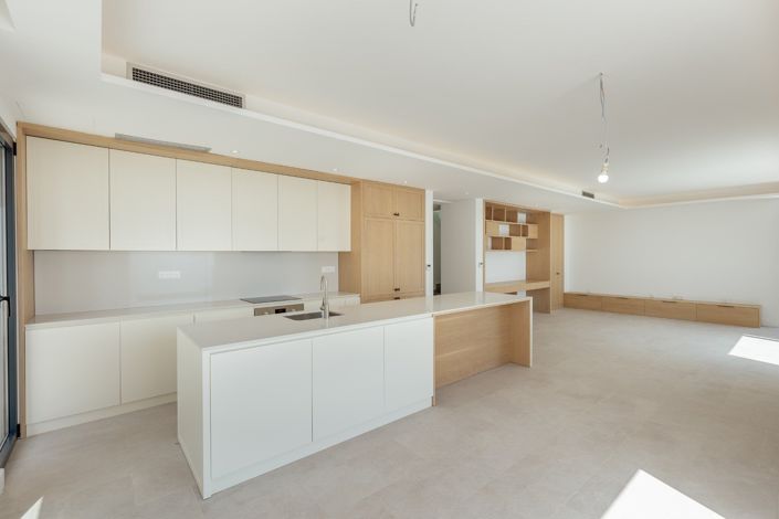 Image No.10-5 Bed Villa for sale