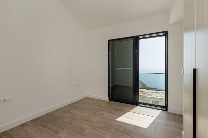 Image No.17-5 Bed Villa for sale