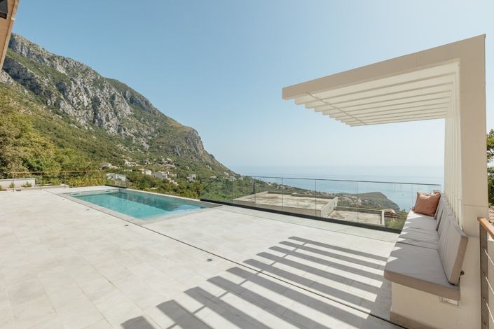 Image No.6-5 Bed Villa for sale