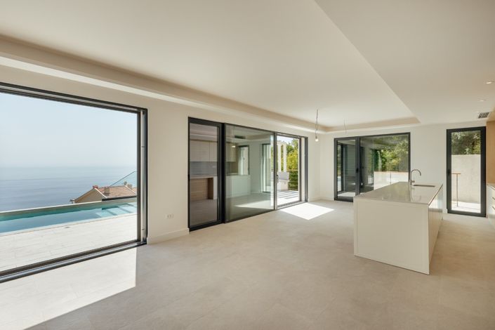 Image No.7-5 Bed Villa for sale