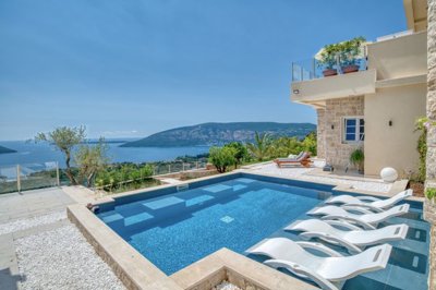 7-new-villa-with-a-pool-and-panoramic-sea-vie