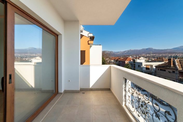 Image No.16-3 Bed Apartment for sale